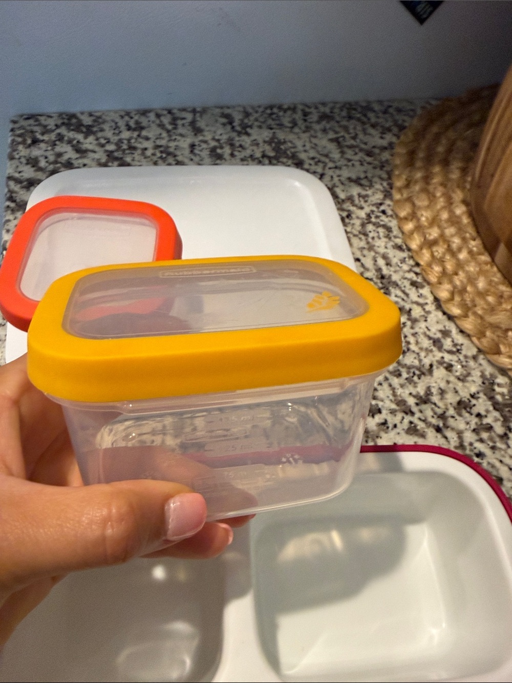 Colorful Food Storage Set - 4 Mini Containers - Picture 4 of 11